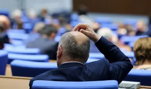 Народното събрание задължи финансовия министър да върне 1 млрд. лв. - 1