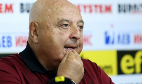 Венци Стефанов: Очаквам футболист от европейски клуб, младите имат бъдеще - 1