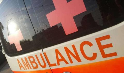 Един човек пострада след пропадане на асансьор във Варна - 1