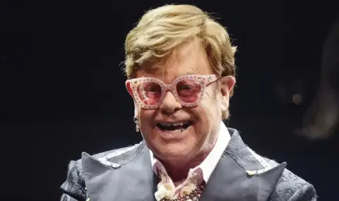 Край на пенсионирането: Елтън Джон се завръща на сцената въпреки ослепяването - 1