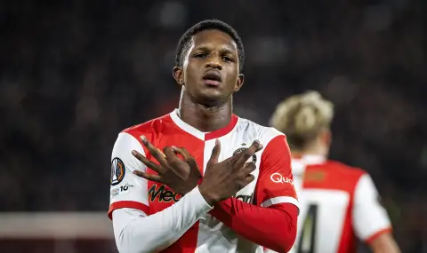 Манчестър Сити и Байерн Мюнхен в надпревара за младата звезда на Фейенорд Дживайро Рийд - 1