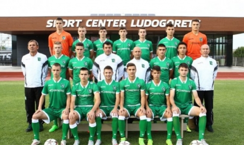 Първа спечелена точка от български тим в младежката Шампионска лига - 1