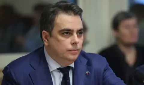 Асен Василев каза кога започват преговорите между ПП-ДБ и ГЕРБ за ротацията - 1