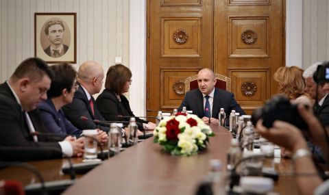 Нинова: Основата за преговорите няма да са личностите, а програмата, ПП трябва да излъчи премиер  - 1