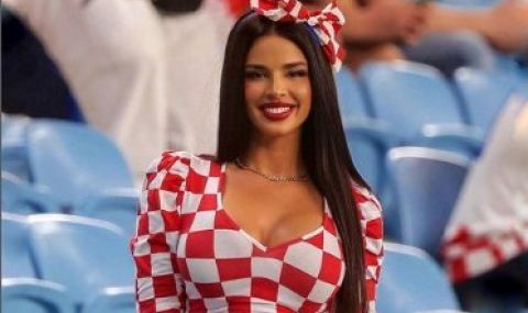 Хърватската красавица от Мондиал 2022 се пусна гола и прелестите ѝ изскочиха - 1
