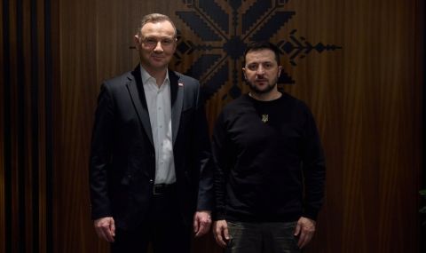 Зеленски се срещна с полския президент Анджей Дуда на път за Киев след визитата в САЩ - 1