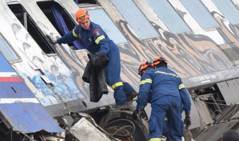 Четирима албанци са загинали при влаковата катастрофа в Гърция - 1