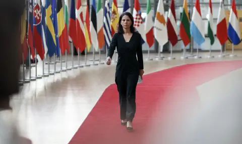 След смъртта на Навални, Европейският съюз готви нов пакет санкции срещу Русия - 1