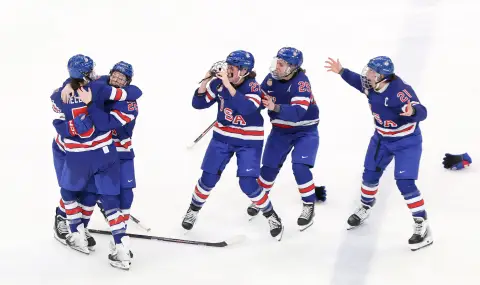 Американският женски хокеен тим отказа визита при Тръмп след олимпийския триумф - 1