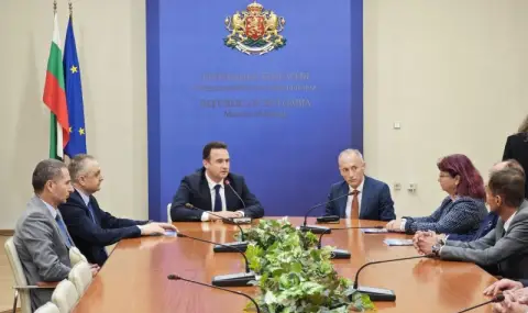 Министър Станков: Изпълнението на енергийните ни приоритети дава отлични перспективи за кариерно развитие - 1