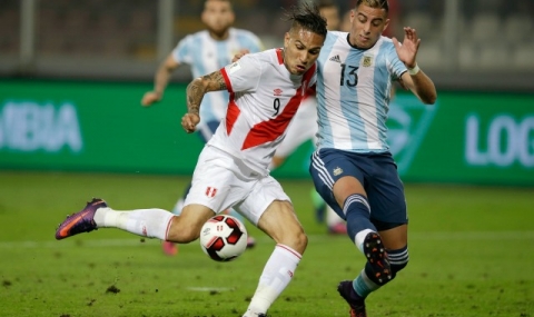 Аржентина се изложи срещу Перу - 1
