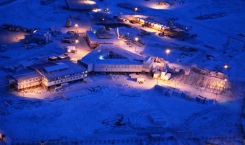 Русия ударно строи нови 6 военни бази в Арктика - 1