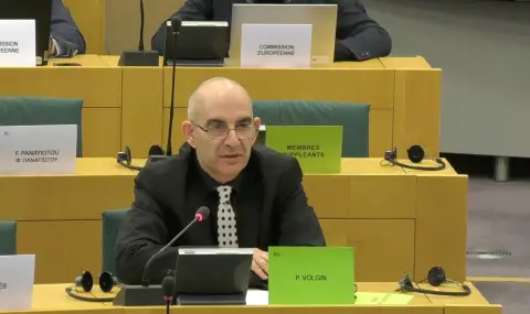 Волгин: Русия и САЩ диктуват условията на мира, Евросъюзът стои с подвита опашка