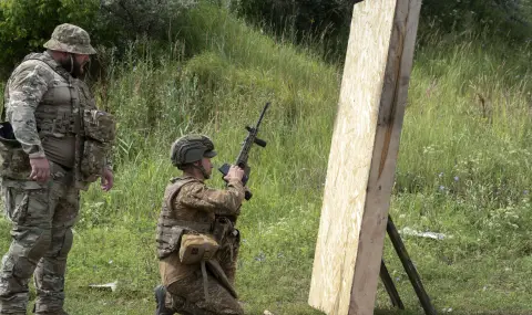 Бивш боец от „Кракен“ остава в ареста по разследване за убийство на Бали - 1