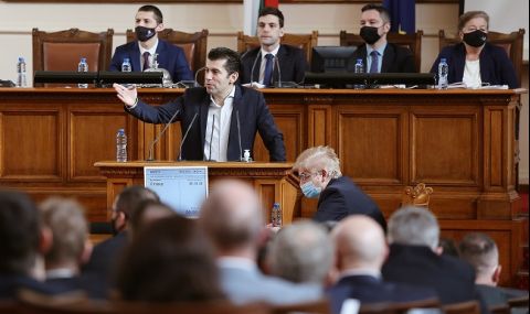 Петков: Ковачевски изрази готовност да обвърже българите в РСМ с конституцията им  - 1