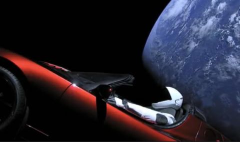 Къде е сега Tesla-та, която Мъск изстреля в космоса преди пет години? - 1