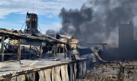Пожарът в Бяла е потушен, въздухът не е замърсен