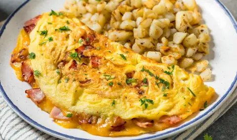 Рецепта на деня: Фермерски омлет с картофи и бекон - 1