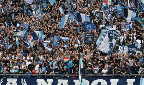 Хаос в Неапол! Фенове се биха с бутилки и столове преди мача от Шампионската лига (ВИДЕО) - 1