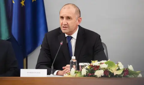 Премиерът Радев се среща с представители на търговските вериги заради ръста на цените 