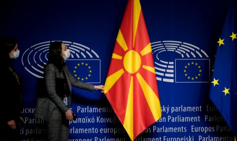 Унгарският външен министър: ЕС постъпи нечестно спрямо Северна Македония - 1