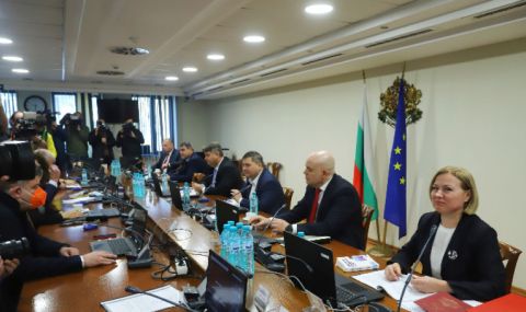 ВСС разглежда искането на Йорданова за отстраняването на Гешев - 1