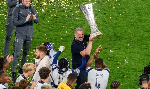 Президентът на Тотнъм не даде яснота за бъдещето на треньора Постекоглу - 1