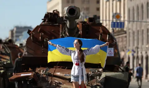 На фронта вместо в затвора: украинки получават нов шанс - 1