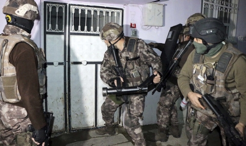 В Турция арестуваха над 400 заподозрени за връзки с Ислямска държава - 1