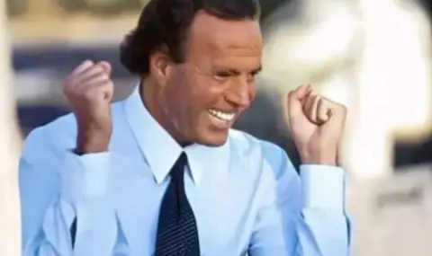 Хулио Иглесиас с първи коментар на обвиненията на икономките му в сексуален тормоз - 1