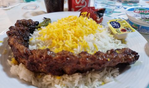 Рецепта на деня: „Чело Кебаб“ с шафранов ориз - 1