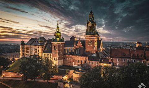 Отпускат 8 млн. евро за инвестиции във Вавелския замък в Краков - 1
