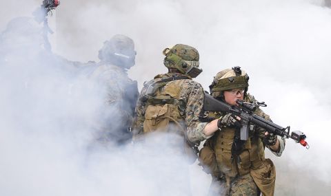 В САЩ внесоха законопроект за военна помощ за Украйна - 1
