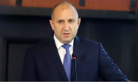 Чака се първи коментар от президента за политическата криза - 1