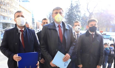 ДПС се регистрира за парламентарните избори - 1