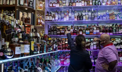 САЩ загубят 25 000 работни места заради алкохолните тарифи на ЕС - 1