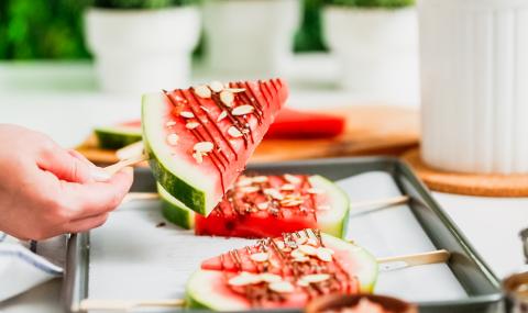 Рецепта на деня: Ефектен десерт с диня - 1