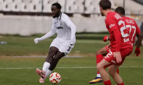 Исак Соле държи в напрежение ЦСКА - 1