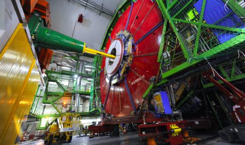 ЦЕРН се готви да изгради три пъти по-голям ускорител на частици - 1