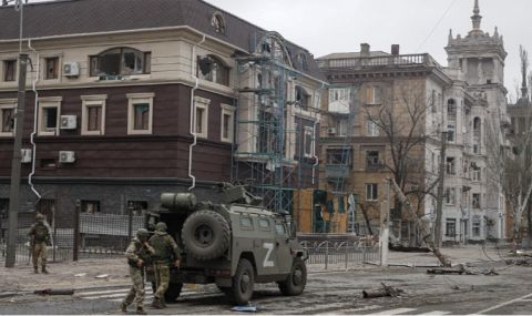 Премиерът на Украйна: Защитниците на Мариупол ще се бият докрай - 1