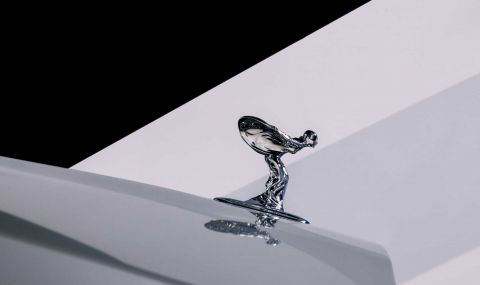 Защо Rolls-Royce промени легендарната си емблема? - 1