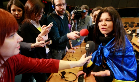 Певицата Руслана в украинското правителство? - 1