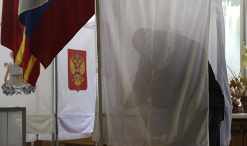 Как Русия гласува за парламент (Снимки) - 1