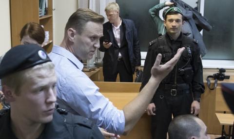 Навални отново в затвора (СНИМКИ) - 1