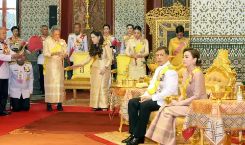Thailand's King Maha Vajiralongkorn makes historic first visit to China  - 1