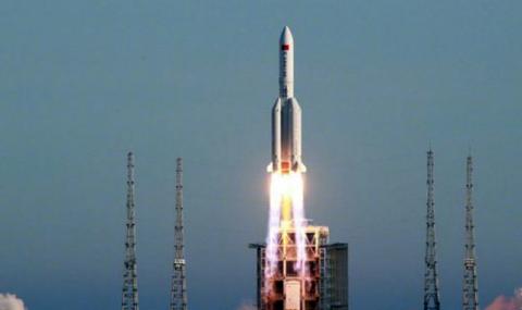 Тежката китайска ракета Chang Zheng 5B направи успешен старт (ВИДЕО) - 1