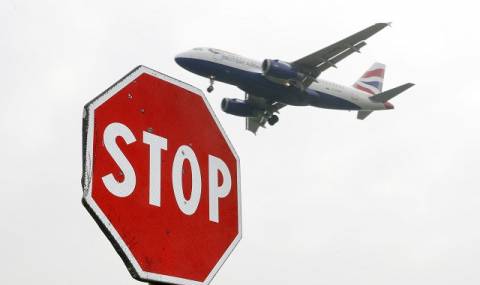 И Великобритания забрани лаптопите на борда на самолети - 1