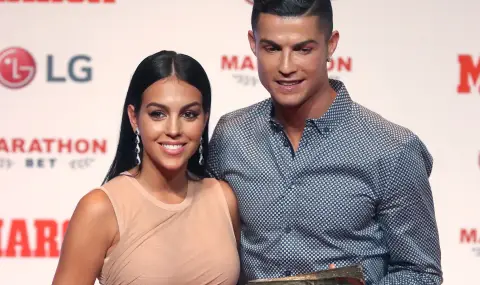 Джорджина Родригес и Кристиано Роналдо обявиха годежа си - 1