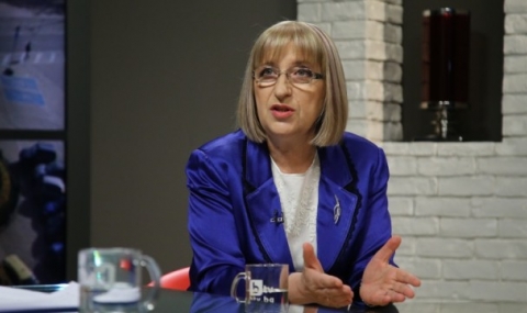 Цецка Цачева: Кандидат-президентът на ГЕРБ ше бъде обявен не по-рано от края на лятото - 1