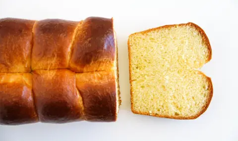 500-килограмов козунак се превърна в атракция в Букурещ (СНИМКИ) - 1